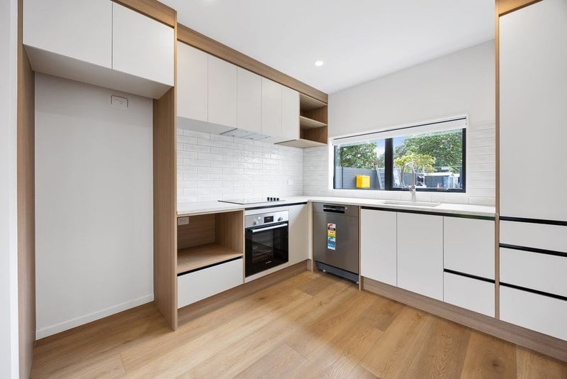 Mangere Bridge, 2 bedrooms64747119520131111