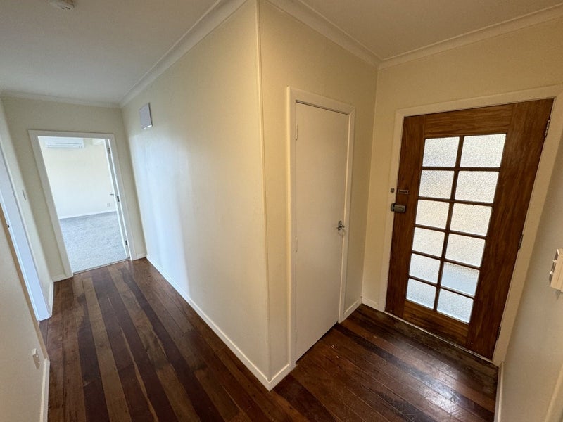 Khandallah, 2 bedrooms64747119511041111