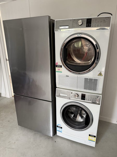 Fisher & Paykel Fridge/Freezer Washer/Dryer combo64747482685954110