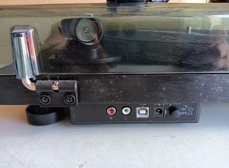 LENCO L30 BELT-DRIVE TURNTABLE Carousel 4