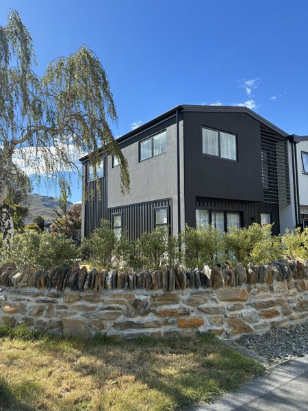 Cromwell, 2 bedrooms64748038943489110