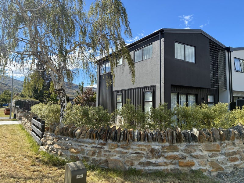 Cromwell, 2 bedrooms64748038943489111