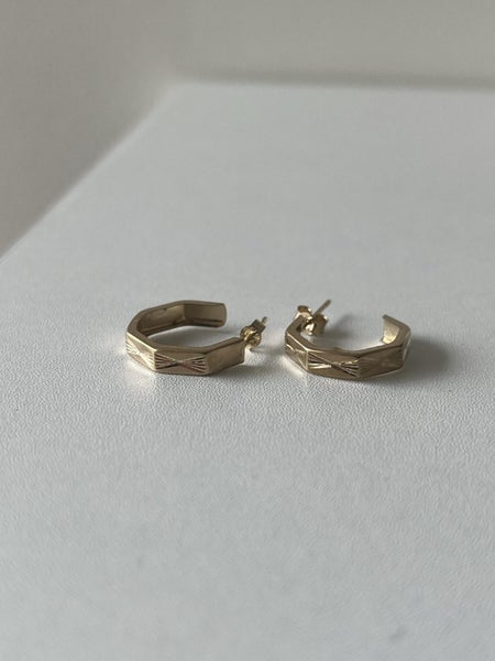 Vintage 9ct Gold Earrings Carousel 1