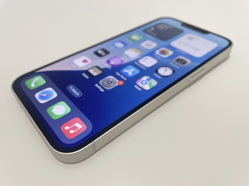 Apple iPhone 13 128gb Starlight (trade in)64750850153347110