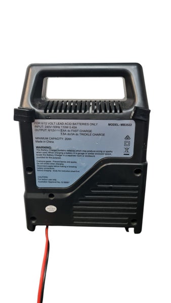 6V and 12V Heavy Duty 8A Car Battery Charger with Trickle Charge Carousel 2