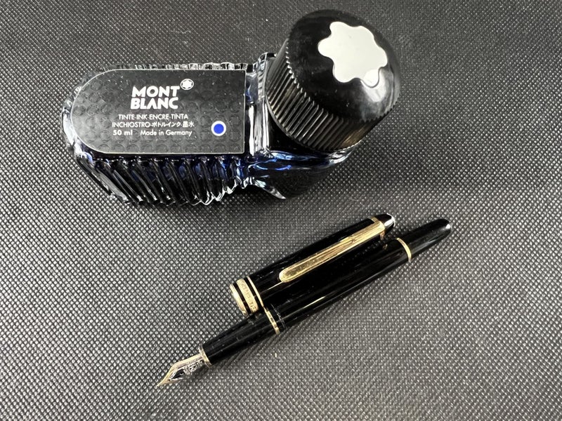 Montblanc meisterstuck 144 Gold-Coated Fountain Pen - 14ct Gold Nib - Lot W866 Carousel 1