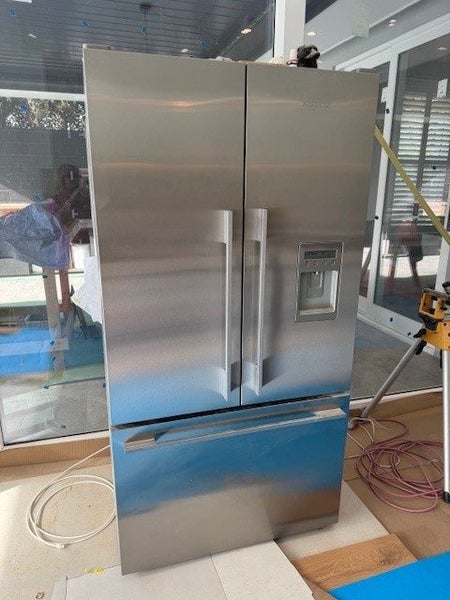 Fisher and Paykel Active Smart 610 litre Fridge freezer with inbuilt ice maker64747974792835110