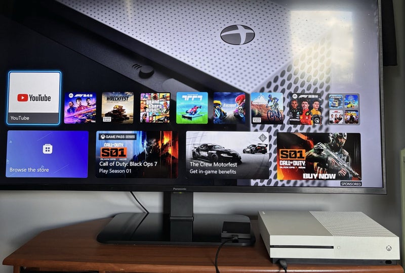 Xbox One S (2016) Carousel 3