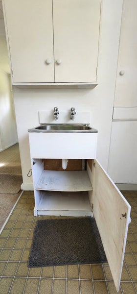 **$1 Reserve Laundry or Kitchen Sink w/ cupboard Carousel 4