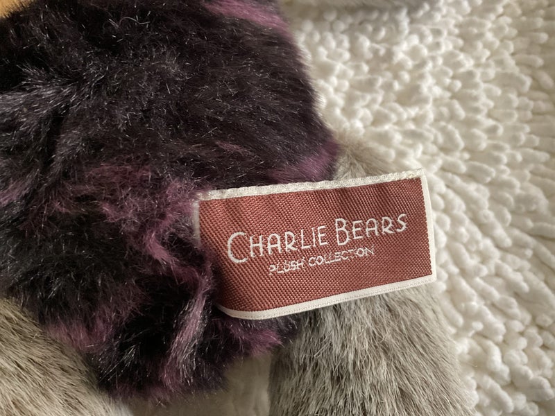 CHARLIE BEAR (LOGAN) Carousel 5