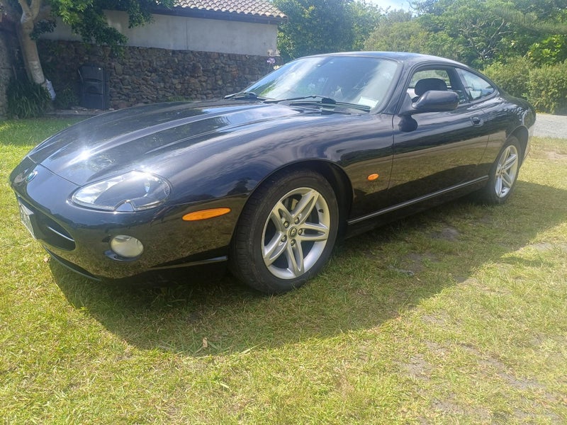 2004 Jaguar XK864748664993794112