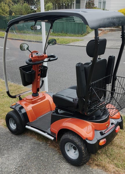 BLIZZARD Xtreme "SOLO" Single Seat Scooter, Canopy, Curtains. Long Range Battery Carousel 5