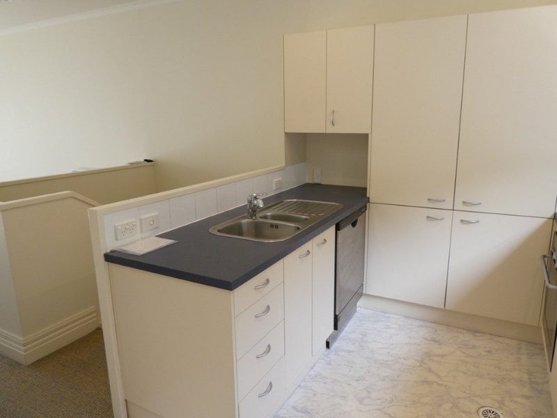 Thorndon, 2 bedrooms64748865344257111