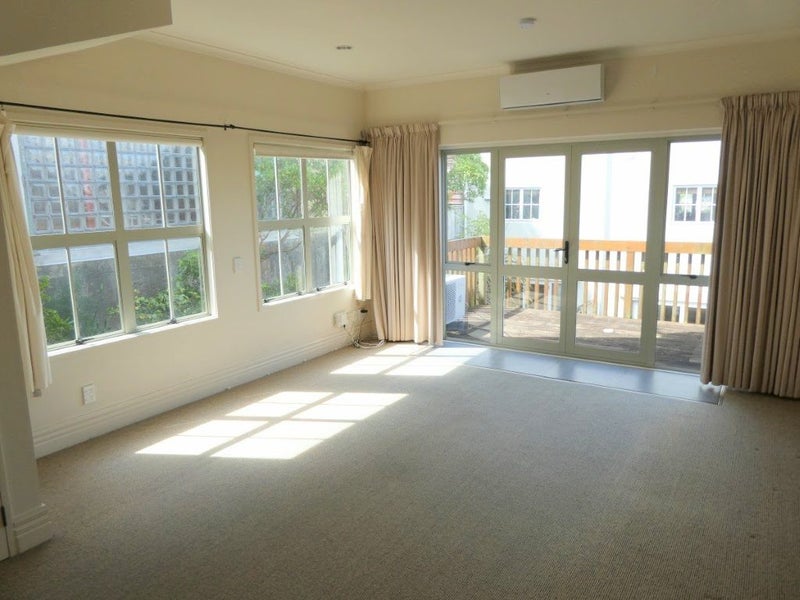 Thorndon, 2 bedrooms64748865344257112