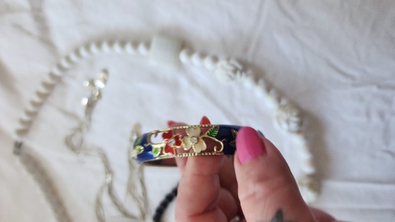 Bulk Jewellery Carousel 2