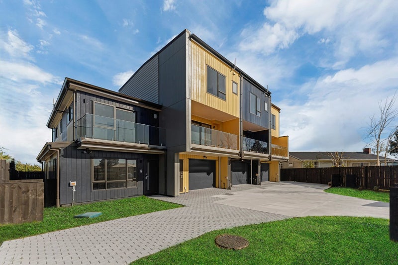 Manurewa, 3 bedrooms64749486898434110