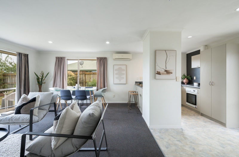 Sun-Filled & Private64749589596162114