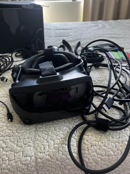 Valve Index Carousel 1