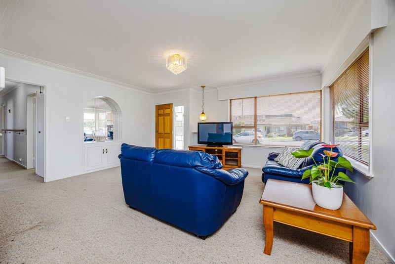 Papakura, 2 bedrooms64749888923905112