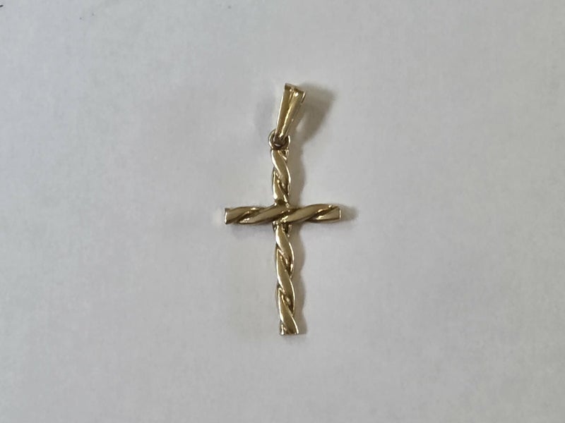 9ct Solid Gold Cross Pendent Carousel 1