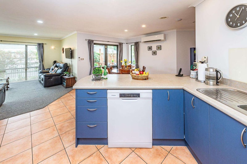 Springvale, 3 bedrooms64749991773570112