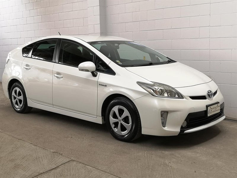 2014 Toyota Prius Facelift, Camchain, nice n tidy64750195972737110