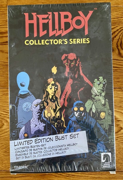 Hellboy Collector's Bust Set Carousel 2