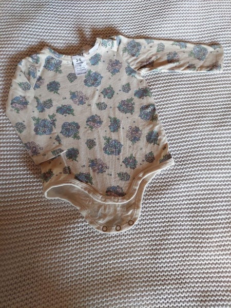 Cotton on Sz3-6m bodysuit Carousel 1