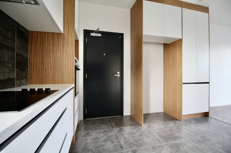 Sandringham, 2 bedrooms64751118253954112