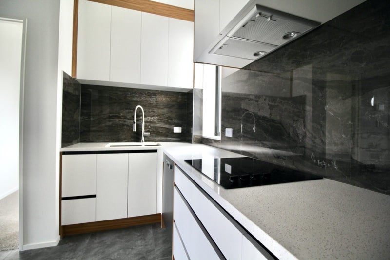 Sandringham, 2 bedrooms64751118253954114