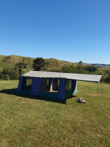 Classic canvas two-room tent, 16' x 12' plus a sunroom64751371883395113
