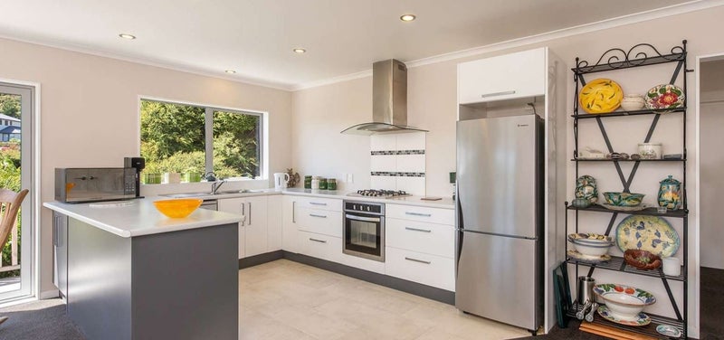 Whitby, 4 bedrooms64751435509123110