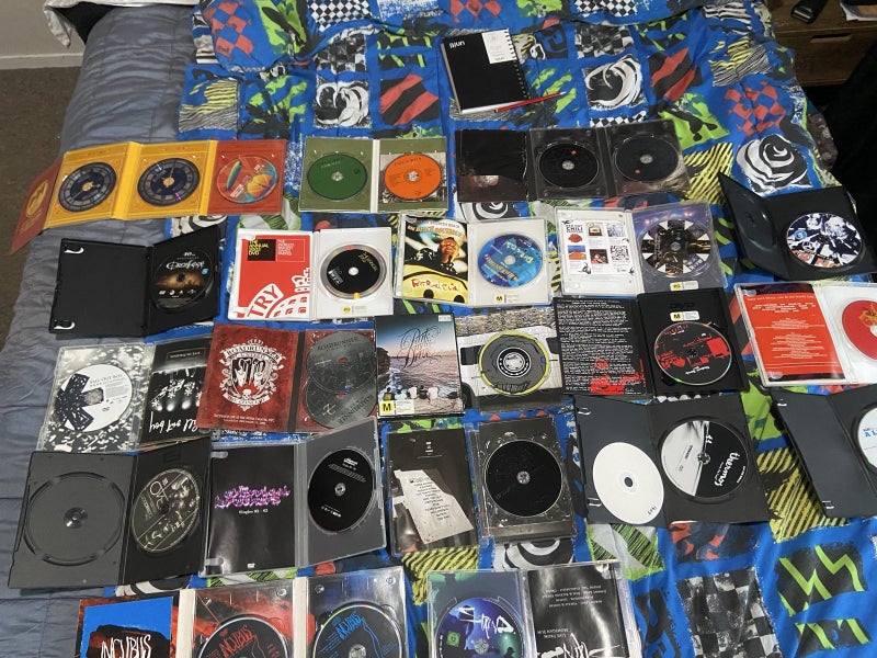 Large collection of music related DVDs. Carousel 2