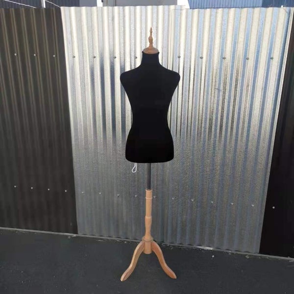 Female Half-Body Mannequin with Stand Classic Black Carousel 1