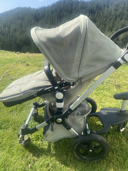 Bugaboo pram with all additions64756909552513111