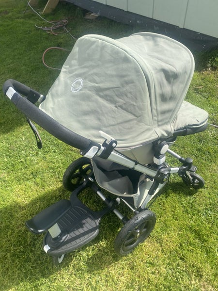Bugaboo pram with all additions64756909552513112