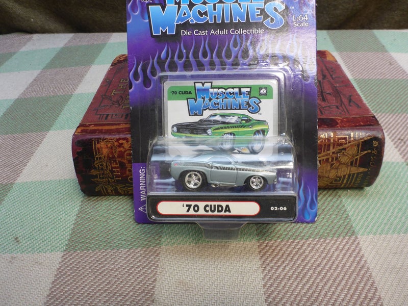 Awesome Unopened Maisto 1/64 Diecast Muscle Machines 1970 Cuda Carousel 2