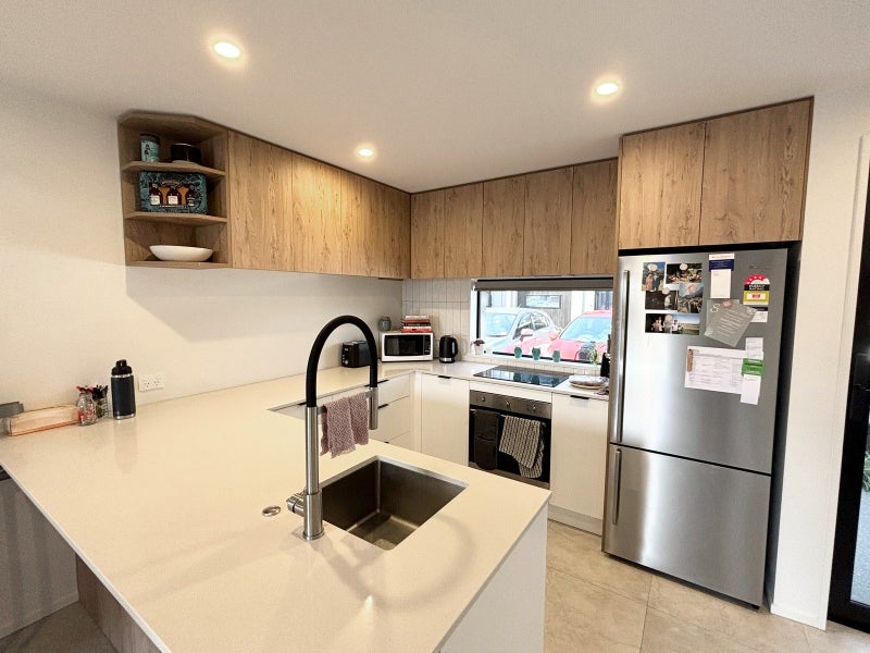 Addington, 2 bedrooms64758081130499114