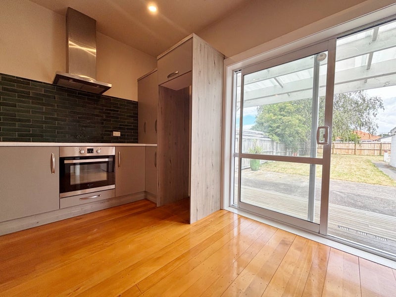 Avonside, 3 bedrooms64758081176705112