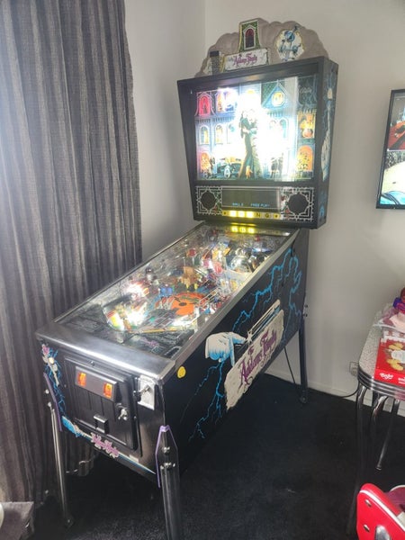 Adams Family Pinball FREE DELIVERY Carousel 1