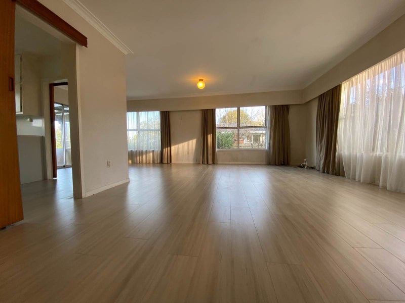 Forrest Hill, 2 bedrooms64759858053634111