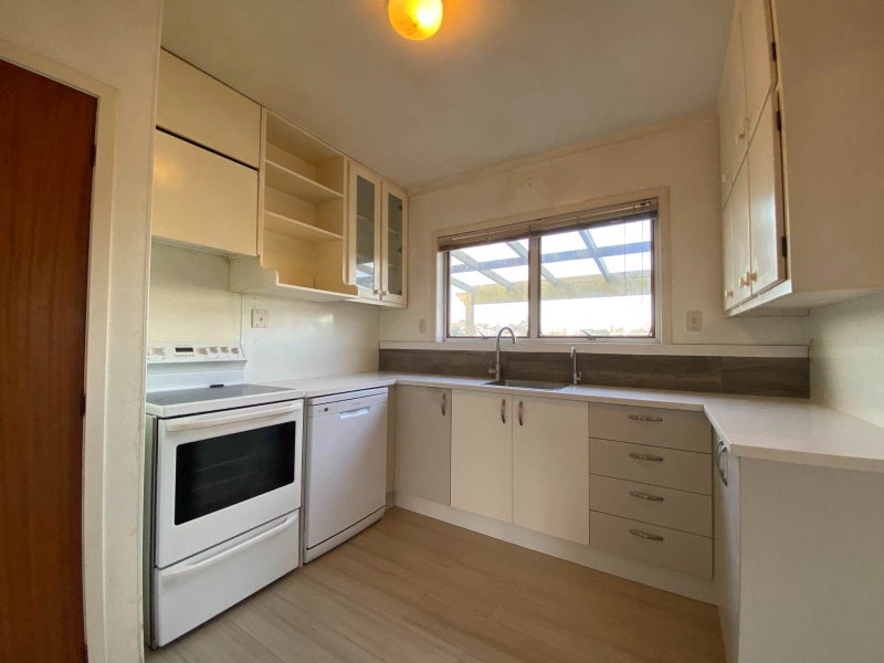 Forrest Hill, 2 bedrooms64759858053634114