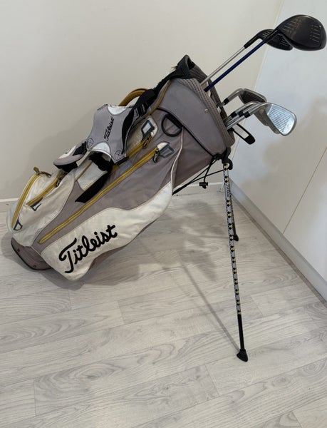 Callaway Full Right Handed Golf Set, with Titliest Bag Carousel 2