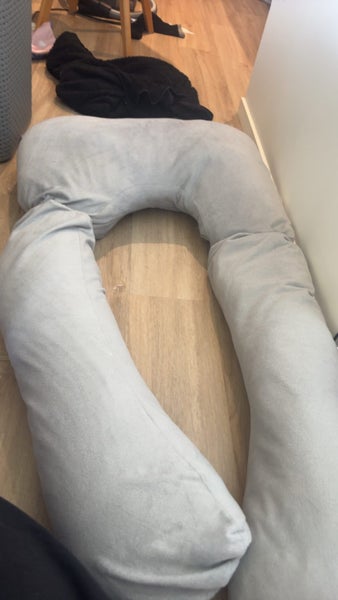 Grey maternity pillow Carousel 1