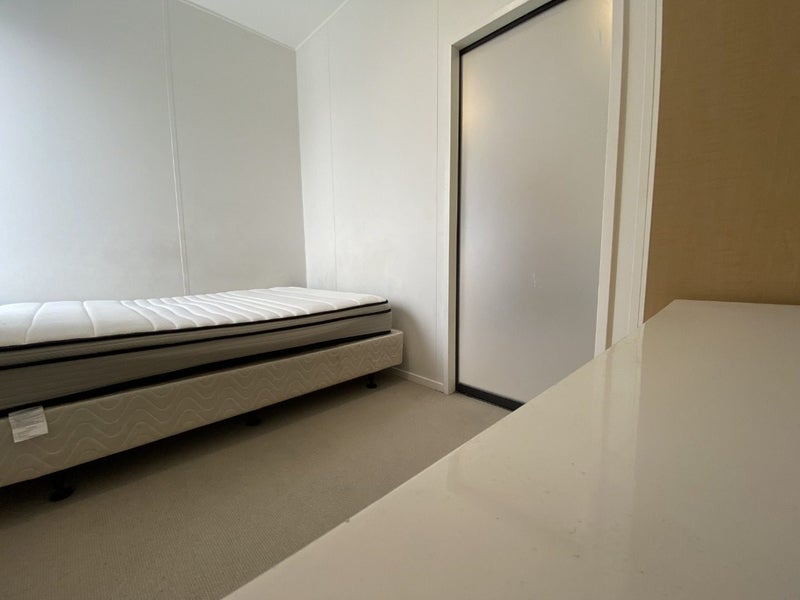 Manukau, 2 bedrooms64760535893121111