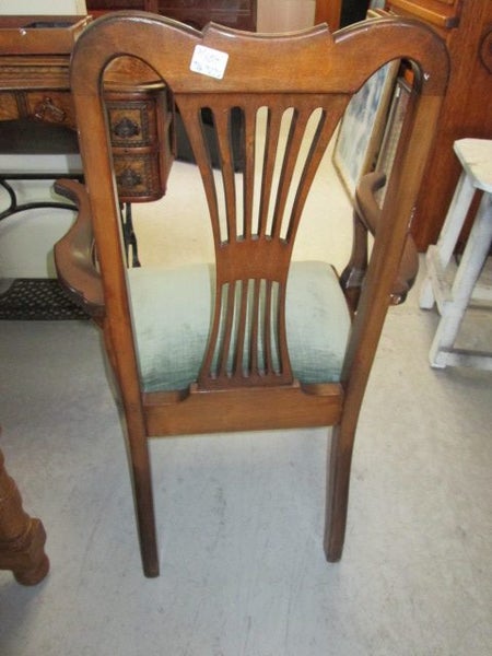 2206 PAIR OF GEORGIAN MAHOGANY ELBOW CHAIRS Carousel 5