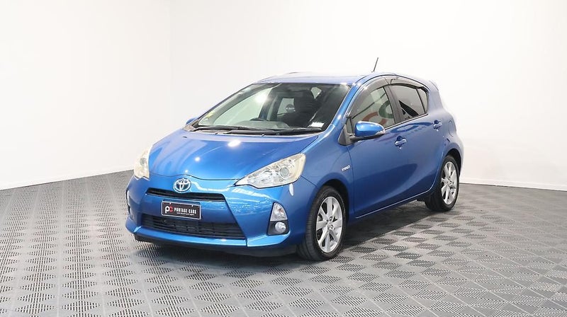 2012 Toyota Aqua Push button start64783786689025112