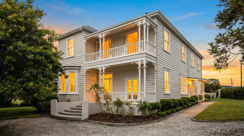 Helen's Villa: An Enduring Legacy64760921010561110