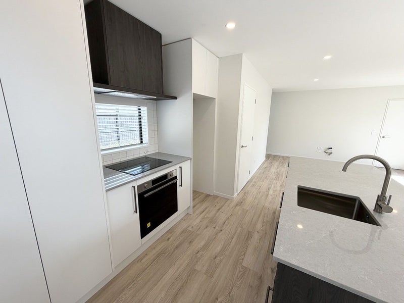 St. Albans, 3 bedrooms64761130792577113