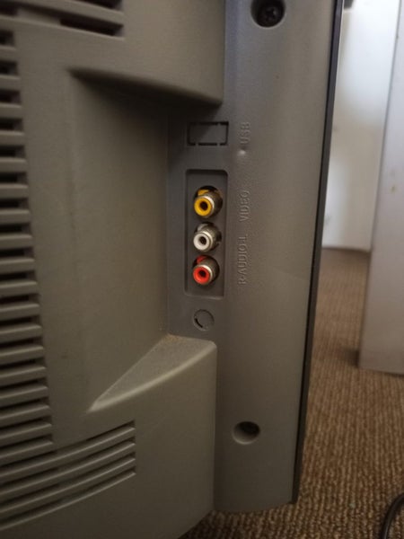 DSE 21" CRT TV & Floating Glass Shelves Cabinet (Paraparaumu pickup) Carousel 2